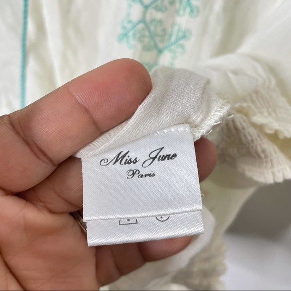 Miss June White Green Embroidered Blouse OS - Picture 9 of 12